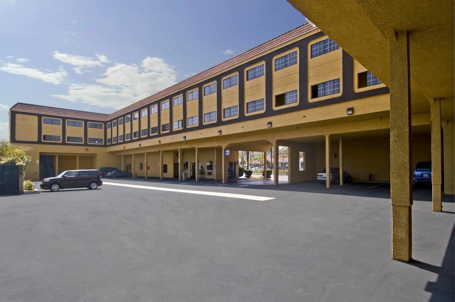 Lax Stadium Inn Lennox Luaran gambar