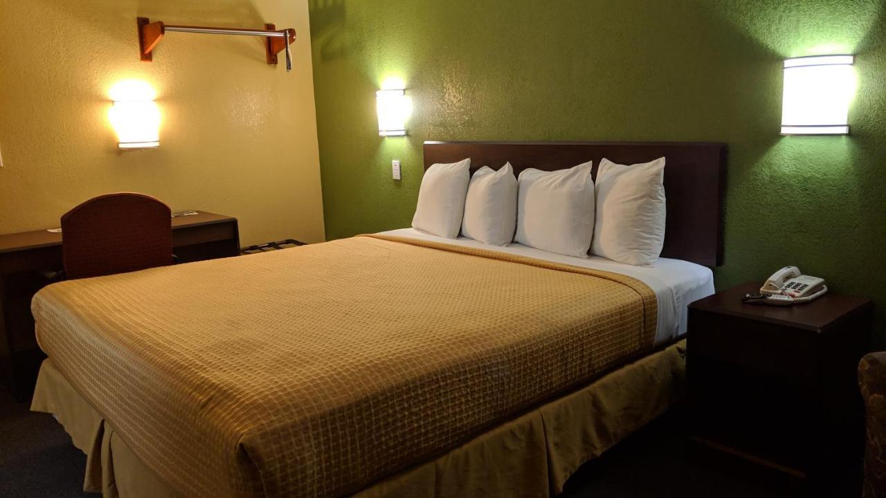 Lax Stadium Inn Lennox Bilik gambar